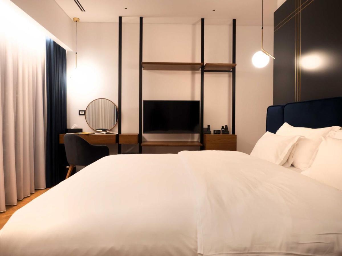 Moncafe Boutique Hotel & Spa Tirana Eksteriør billede