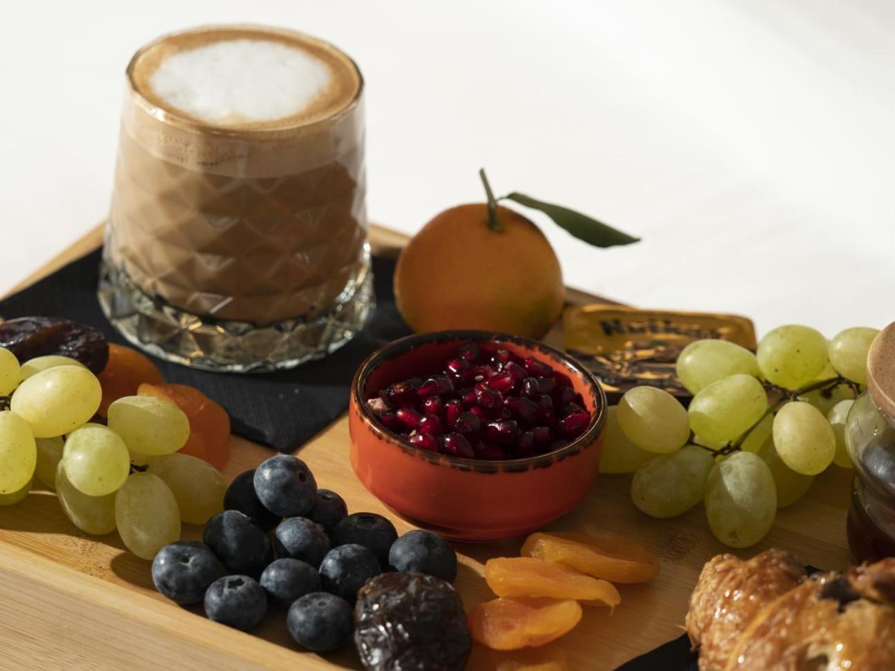 Moncafe Boutique Hotel & Spa Tirana Eksteriør billede